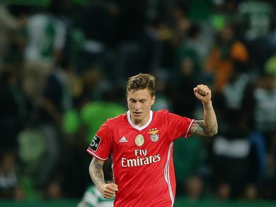 Lindelöf rocket gives Benfica a vital point against Sporting