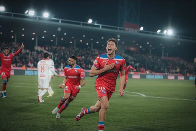 Santi García and Gil Vicente under César Peixoto