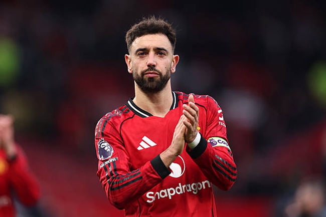 Bruno Fernandes on-course to challenge Premier League assist record, as Marco Silva fumes over United defeat