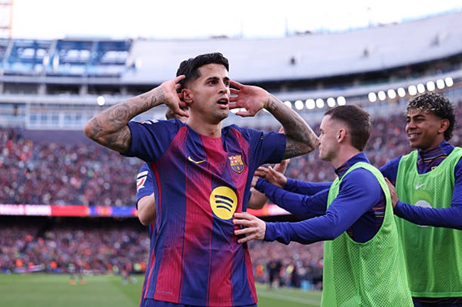 Portuguese abroad goals round-up: João Félix ends drought; Vitinha golaço in Italy; Samú Costa nets winner; Cancelo shines for Barca; Guedes irrepressible; Vieira magic in Germany; Bernardo marks landmark with goal