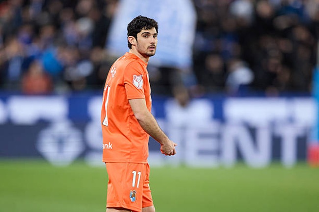 Revitalised Gonçalo Guedes strengthens Portugal case, as Real Sociedad book Copa Del Rey semi-final with Athletic Bilbao [video]