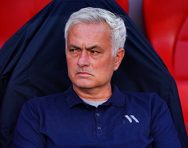 Official: Real Madrid confirm Mourinho return