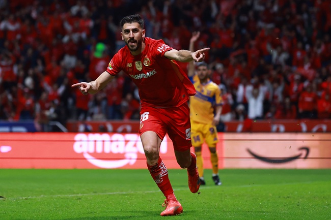 Paulinho called up to Portugal squad after Rafael Leão and Rodrigo Mora drop out