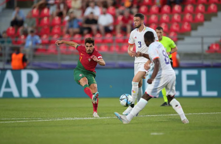 Portugal mantém-se vivo no Campeonato da Europa de Sub-21 depois de uma emocionante vitória por 2-1 sobre a Bélgica