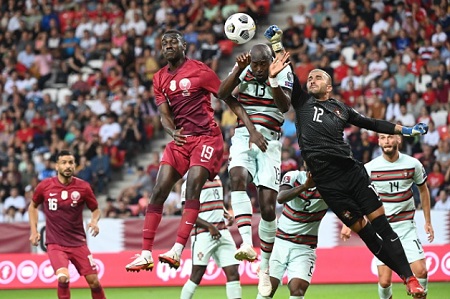 Portugal 3-1 Qatar - Santos shakes it up as Otávio makes his debut