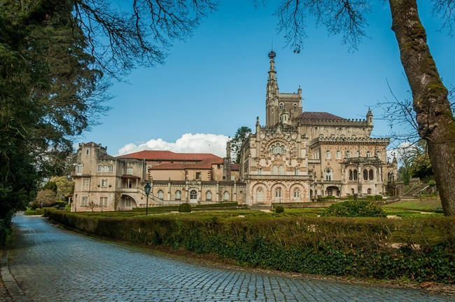 The Buçaço Palace Hotel (Image: Mata do Bussaco Foundation)